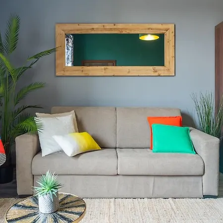 Residenza Santa Anastasia With Ac And Lift 아파트 *